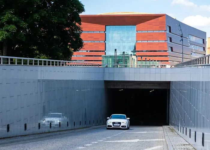 Monjan Flat - Square Market Rynek *