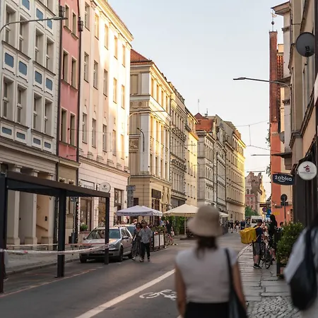 Krasnal Studio - Wroclaw Market Square * فروتسواف