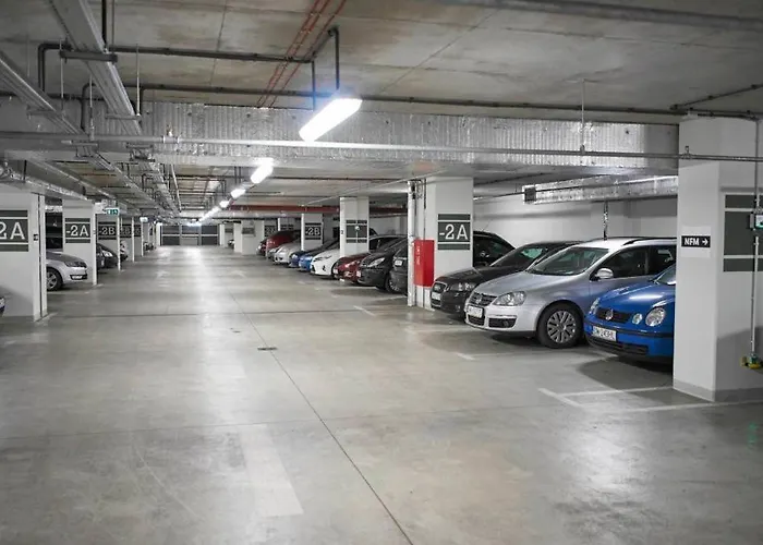 Monjan Flat - Square Market Rynek